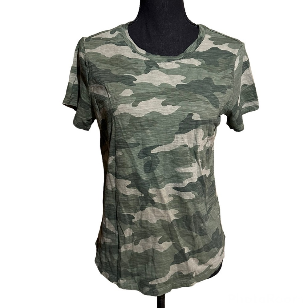 Old Navy Camo Print Crew Neck Short Sleeve T-Shirt Women's M Medium